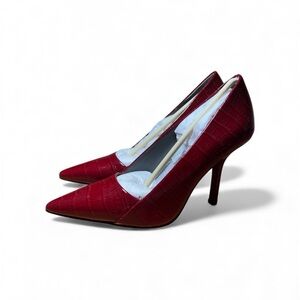 Vince Camuto Novalla Elegant Red Crocodile-Embossed Heels Sz 5 Nwob